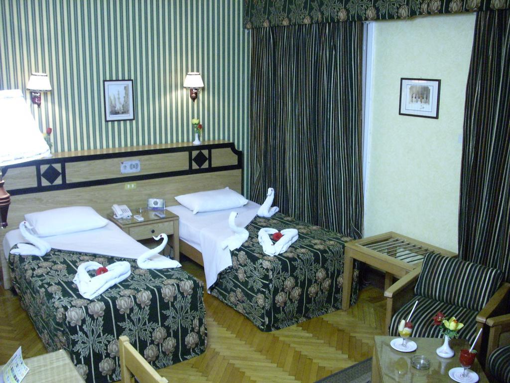 Grand 3* Cairo